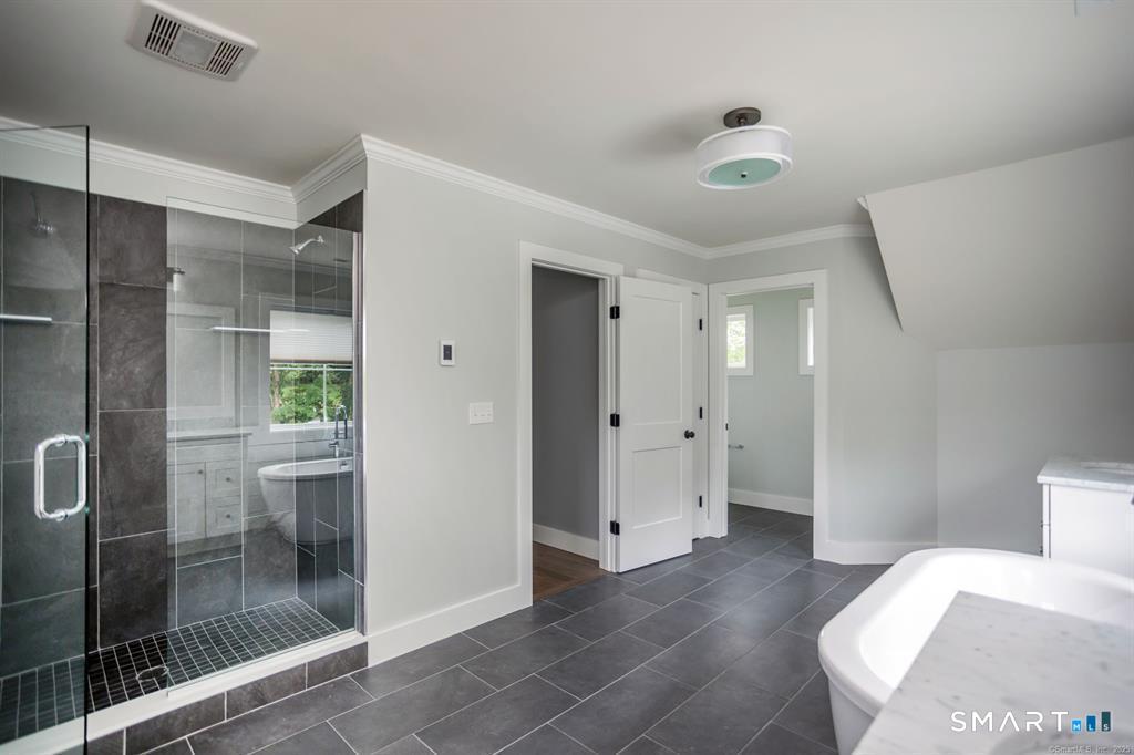 4 Vona Way Newtown CT 06470