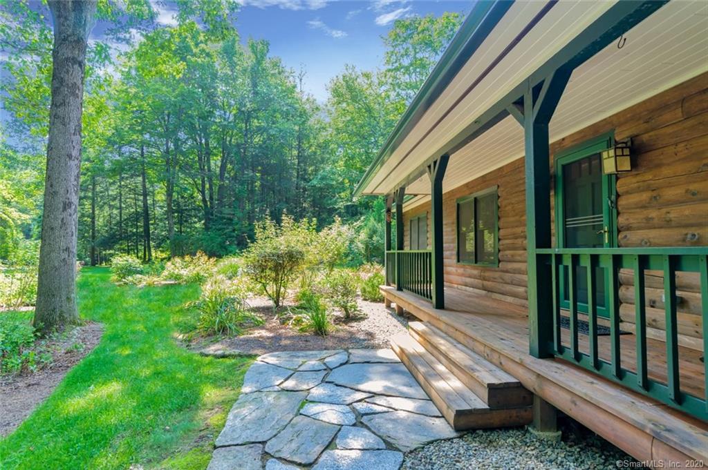 7 Plantation Court Bethel CT 06801