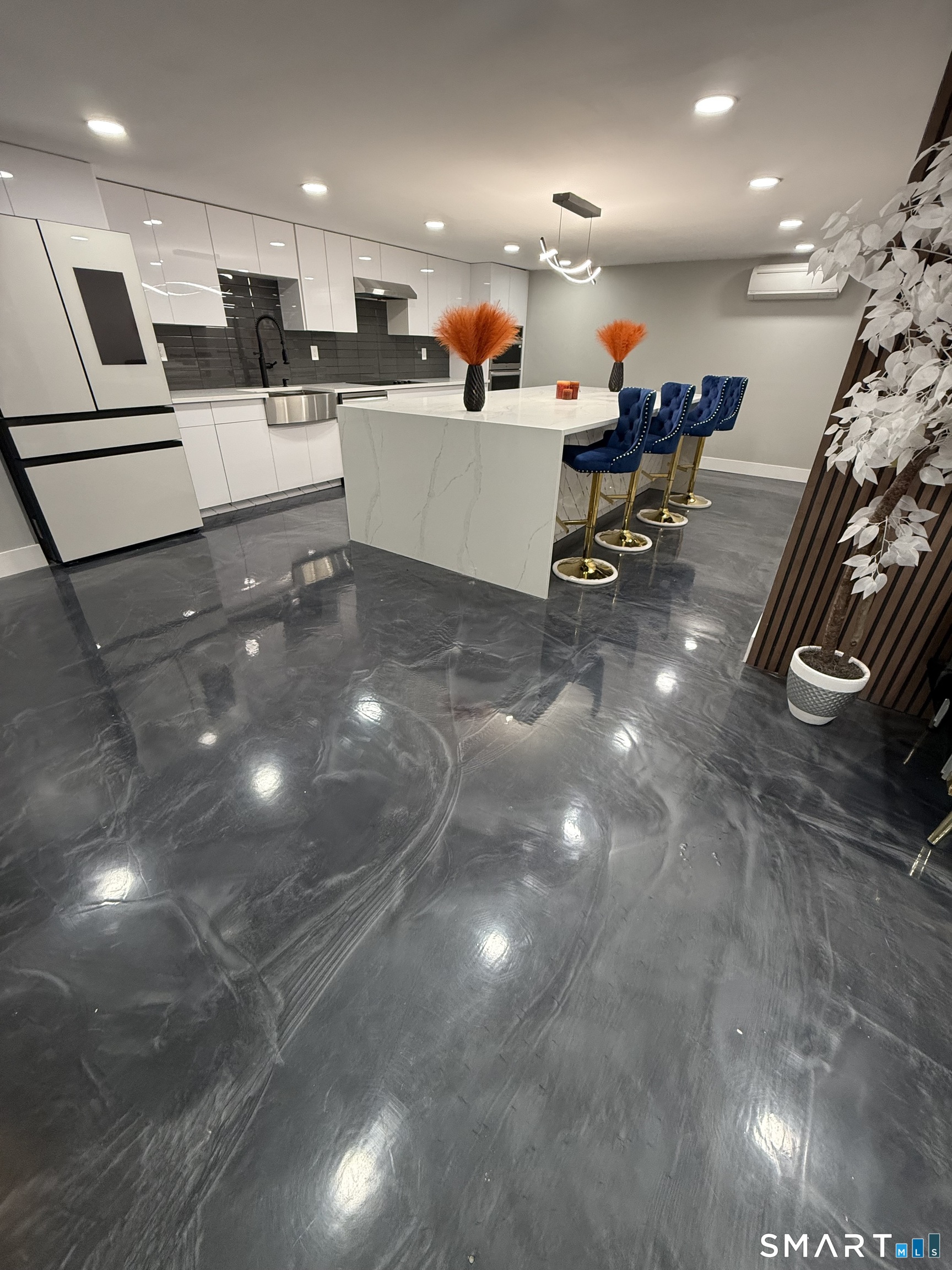 91 Hartley Drive Waterbury CT 06705