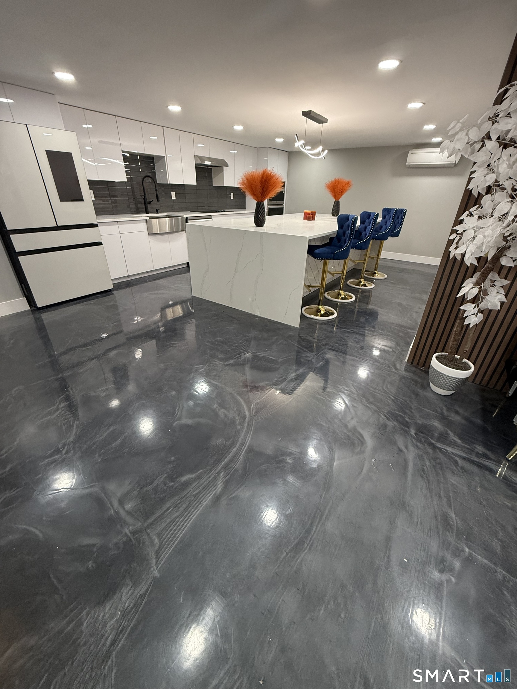 91 Hartley Drive Waterbury CT 06705