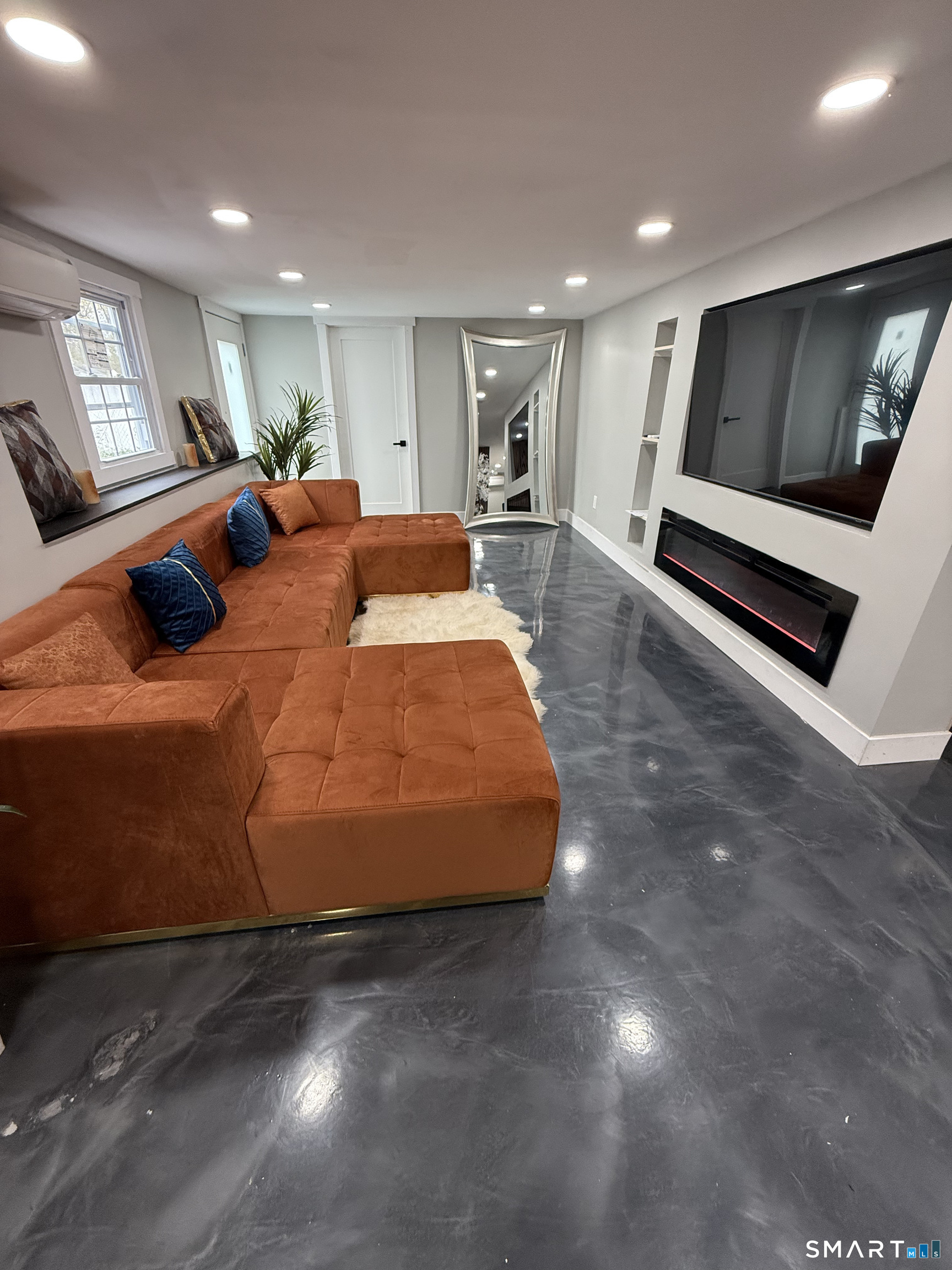 91 Hartley Drive Waterbury CT 06705