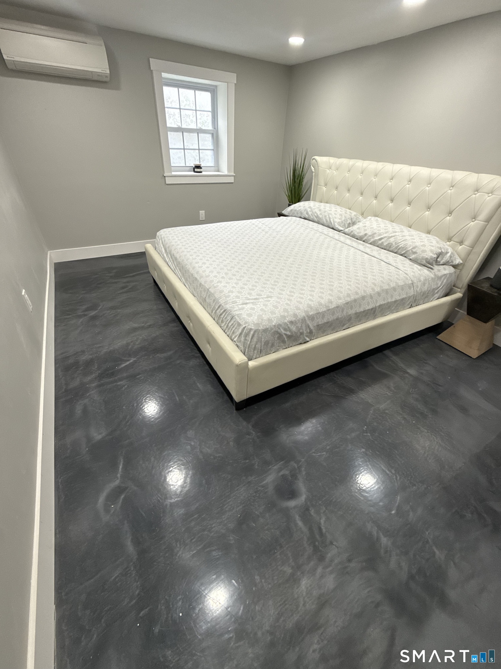 91 Hartley Drive Waterbury CT 06705