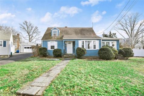 33 Reef Court Fairfield CT 06824