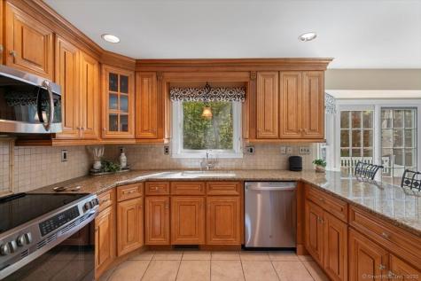 49 Quarter Horse Drive Monroe CT 06468