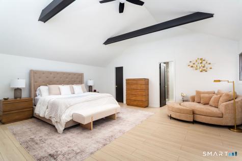 6 Daniels Drive Danbury CT 06811