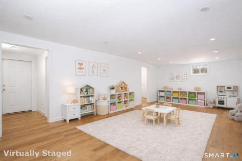 6 Daniels Drive Danbury CT 06811