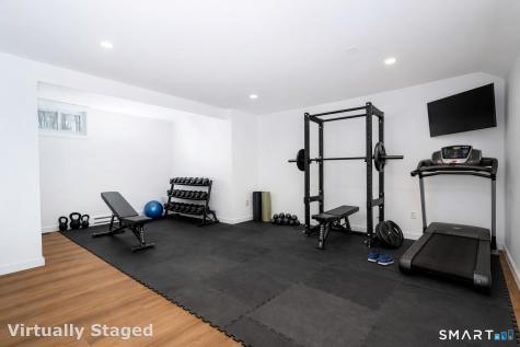 6 Daniels Drive Danbury CT 06811