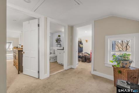 214 Pumpkin Hill Road New Milford CT 06776