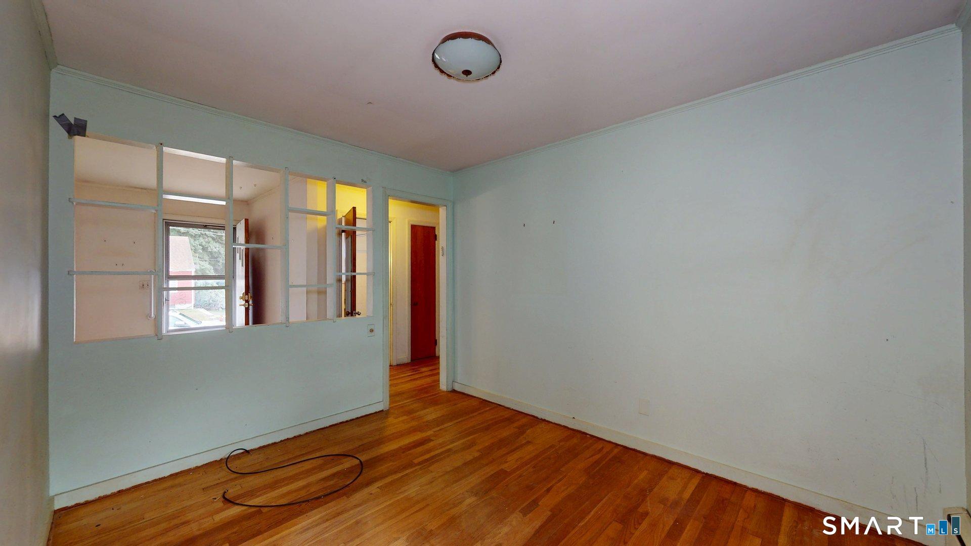 35 Sunset Street New London CT 06320