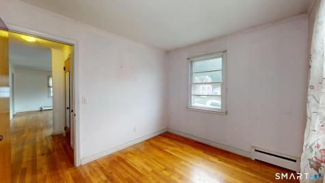 35 Sunset Street New London CT 06320