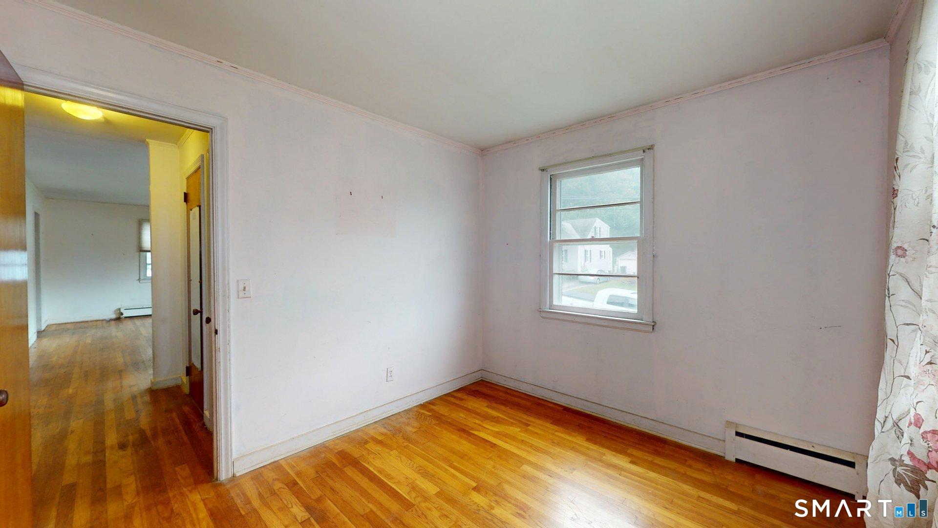 35 Sunset Street New London CT 06320