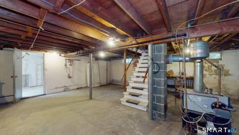 35 Sunset Street New London CT 06320