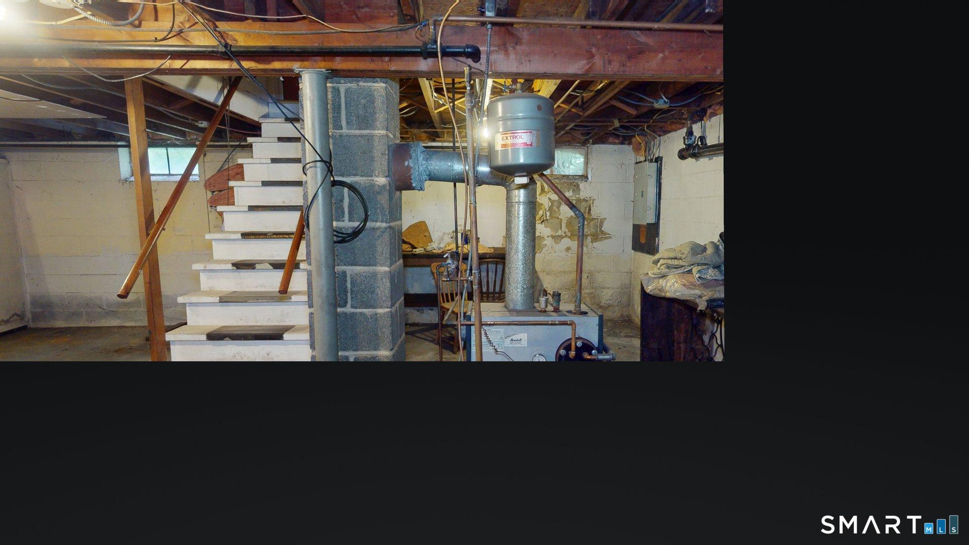 35 Sunset Street New London CT 06320