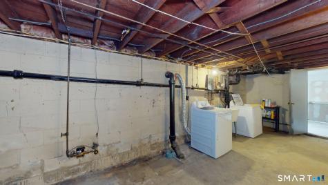 35 Sunset Street New London CT 06320