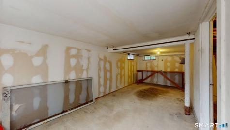 35 Sunset Street New London CT 06320