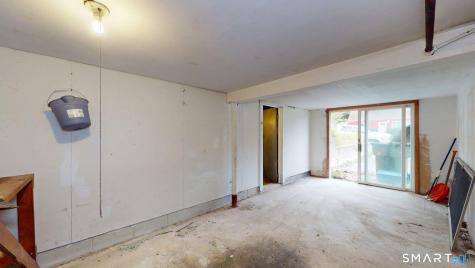 35 Sunset Street New London CT 06320