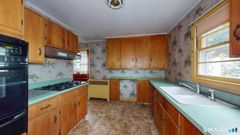 35 Sunset Street New London CT 06320