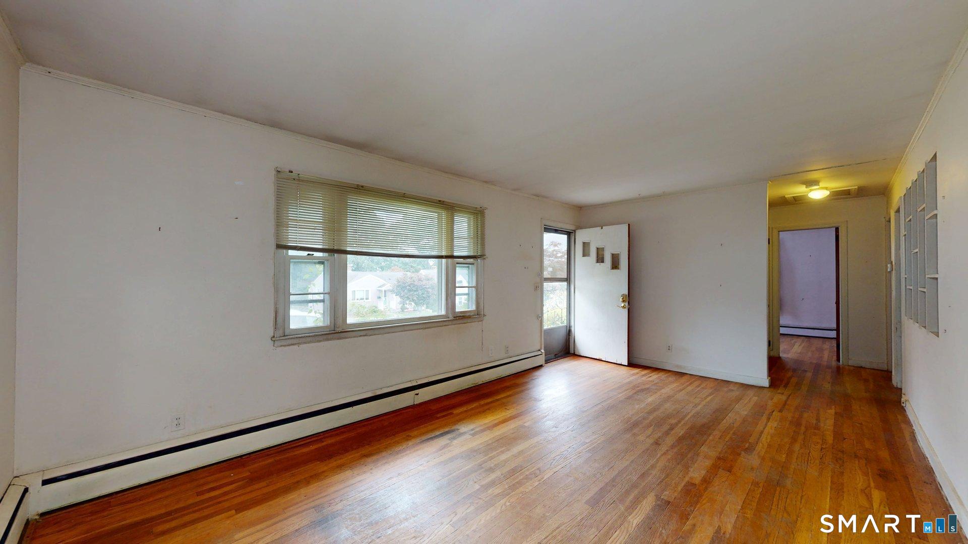 35 Sunset Street New London CT 06320