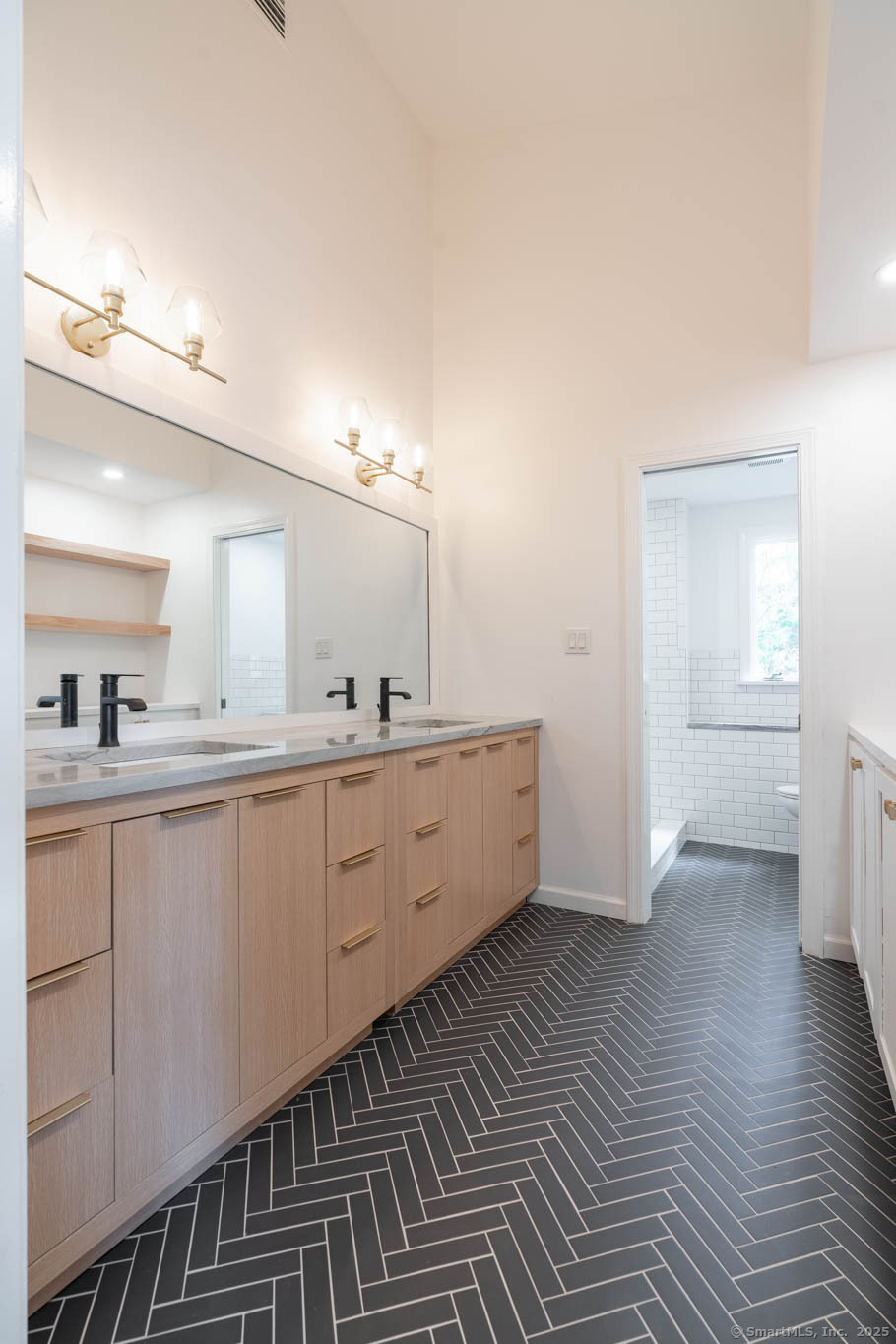 228 Pattonwood Drive Southington CT 06489