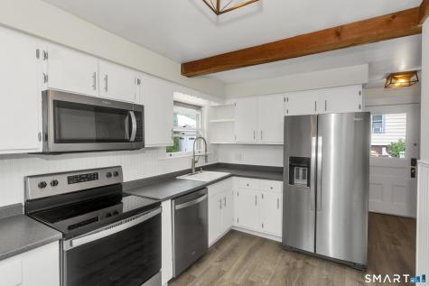 320 Mapleton Avenue Suffield CT 06078