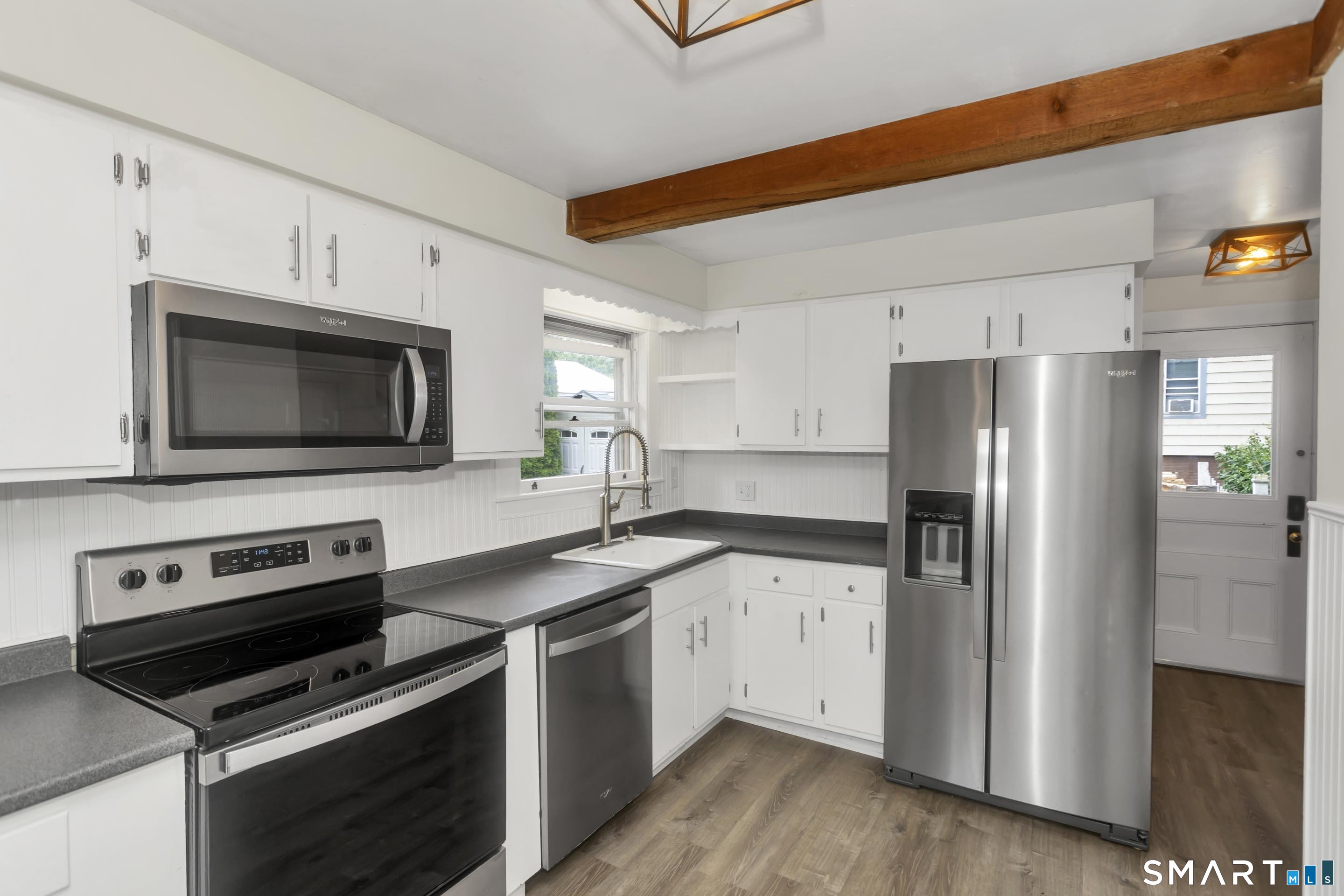 320 Mapleton Avenue Suffield CT 06078