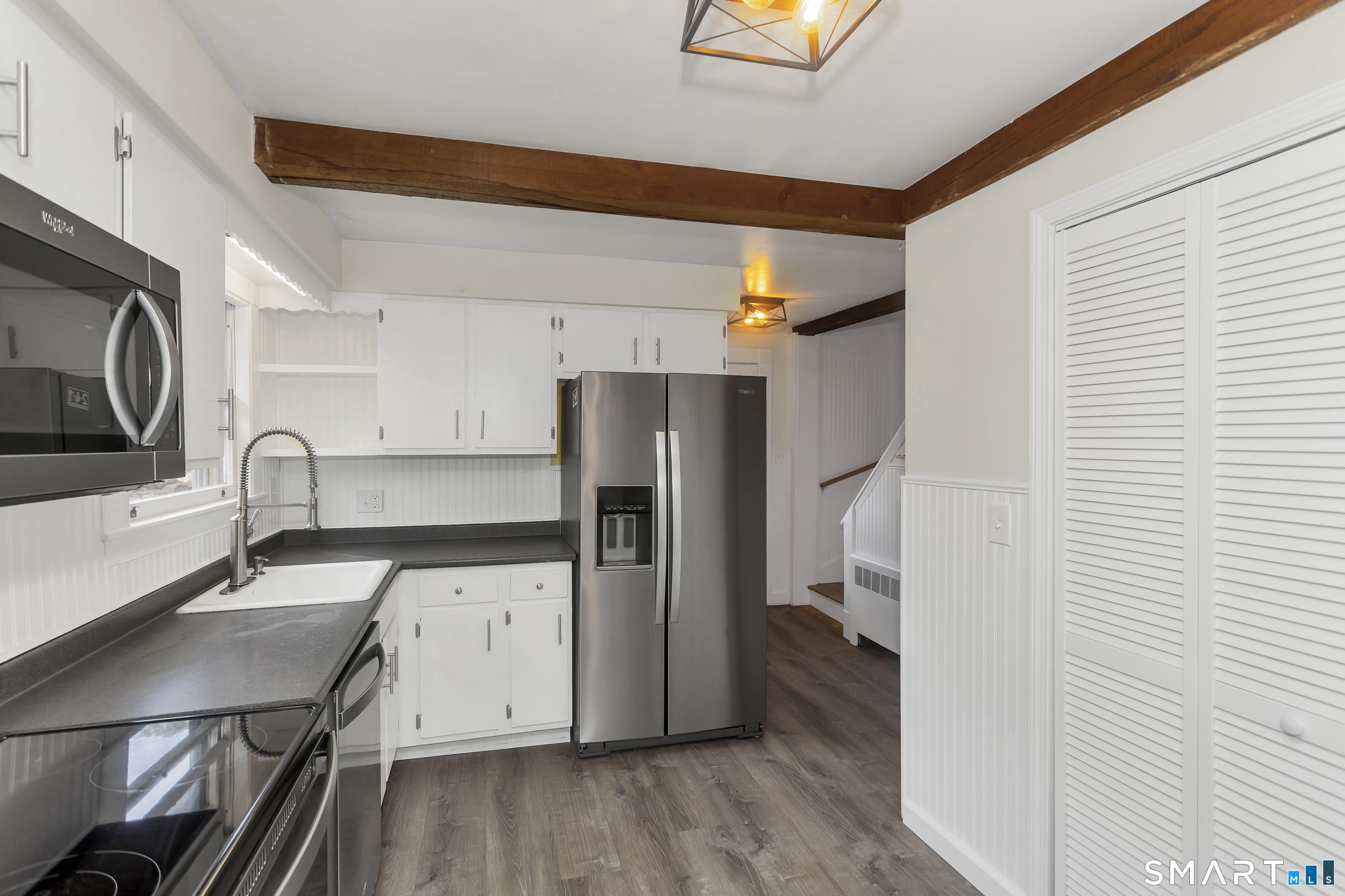 320 Mapleton Avenue Suffield CT 06078