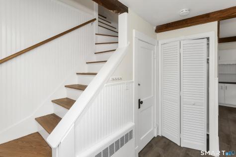 320 Mapleton Avenue Suffield CT 06078