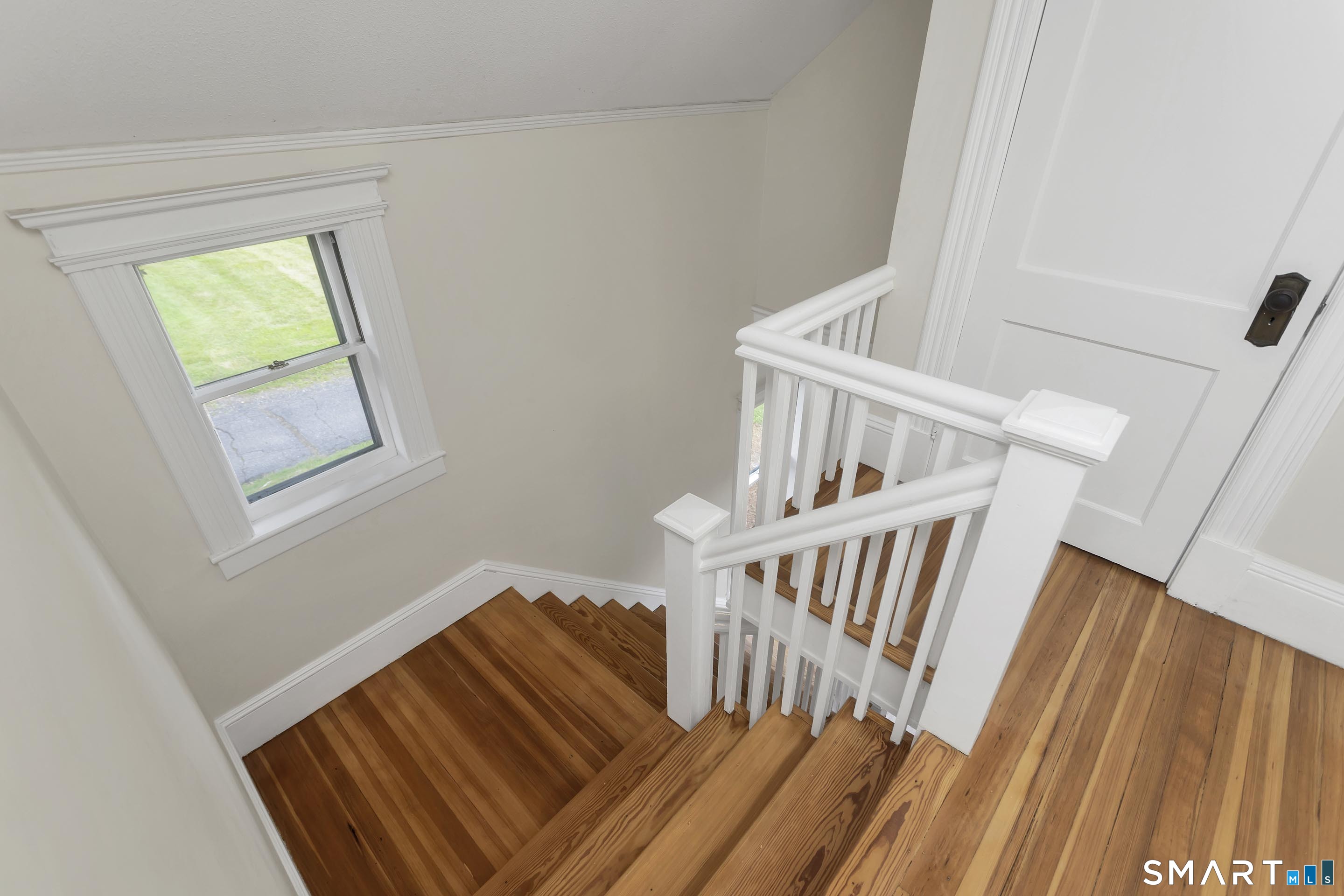 320 Mapleton Avenue Suffield CT 06078
