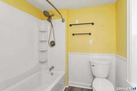 320 Mapleton Avenue Suffield CT 06078