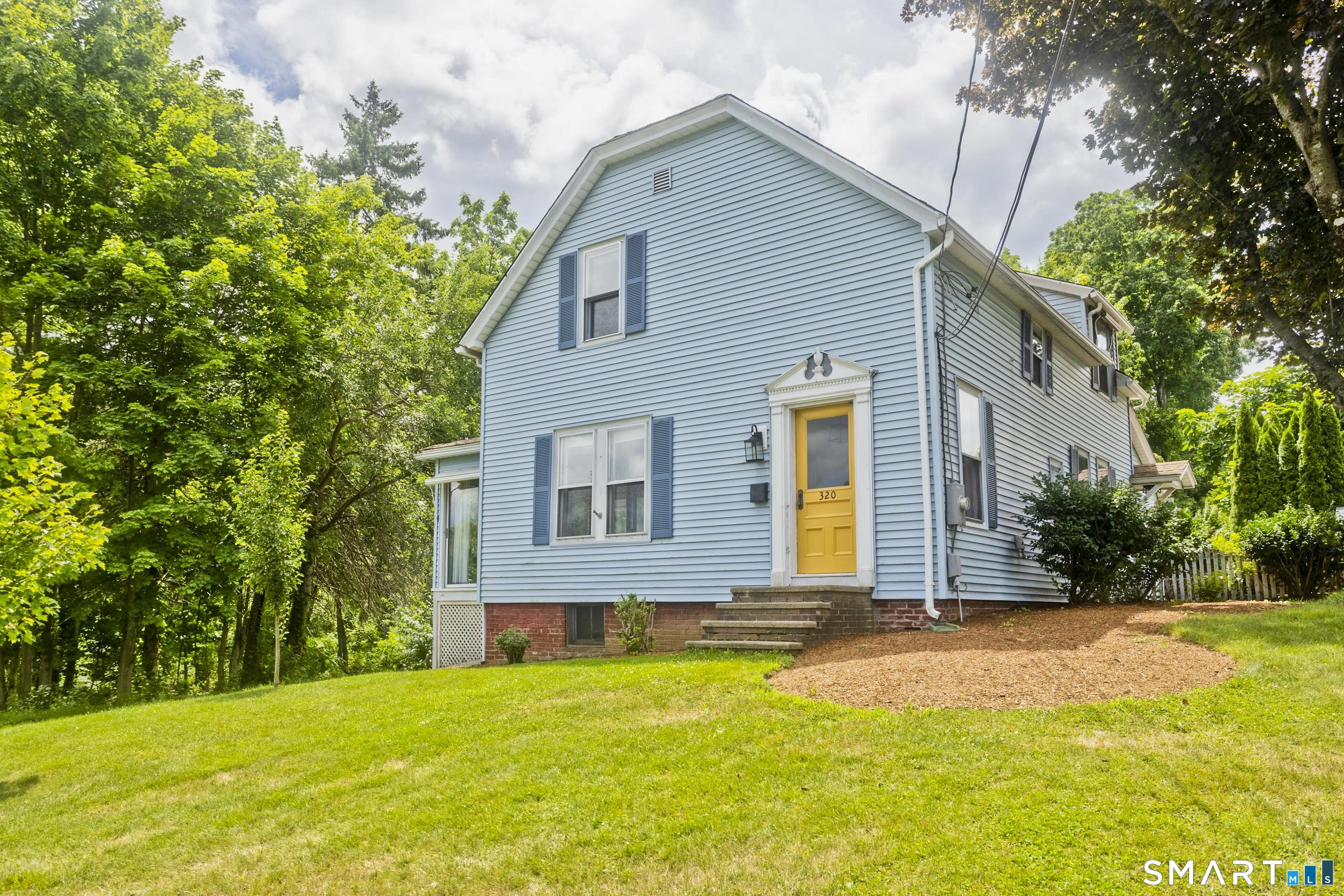 320 Mapleton Avenue Suffield CT 06078