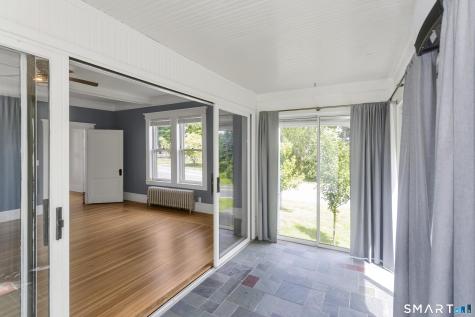 320 Mapleton Avenue Suffield CT 06078