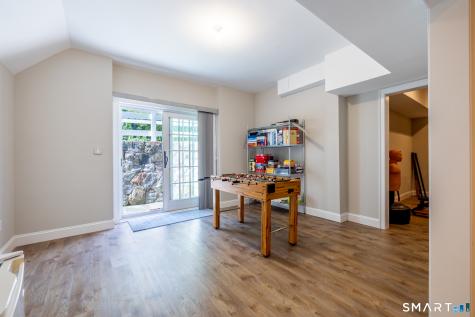263 Peaceable Street Ridgefield CT 06877