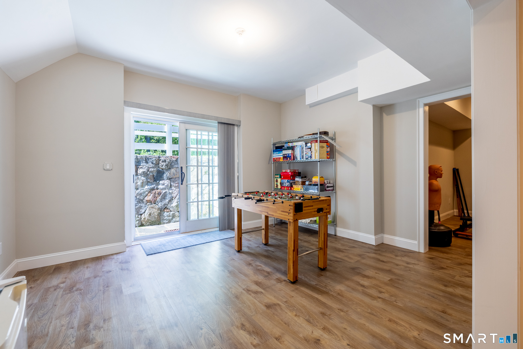 263 Peaceable Street Ridgefield CT 06877