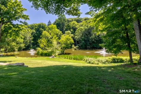 263 Peaceable Street Ridgefield CT 06877