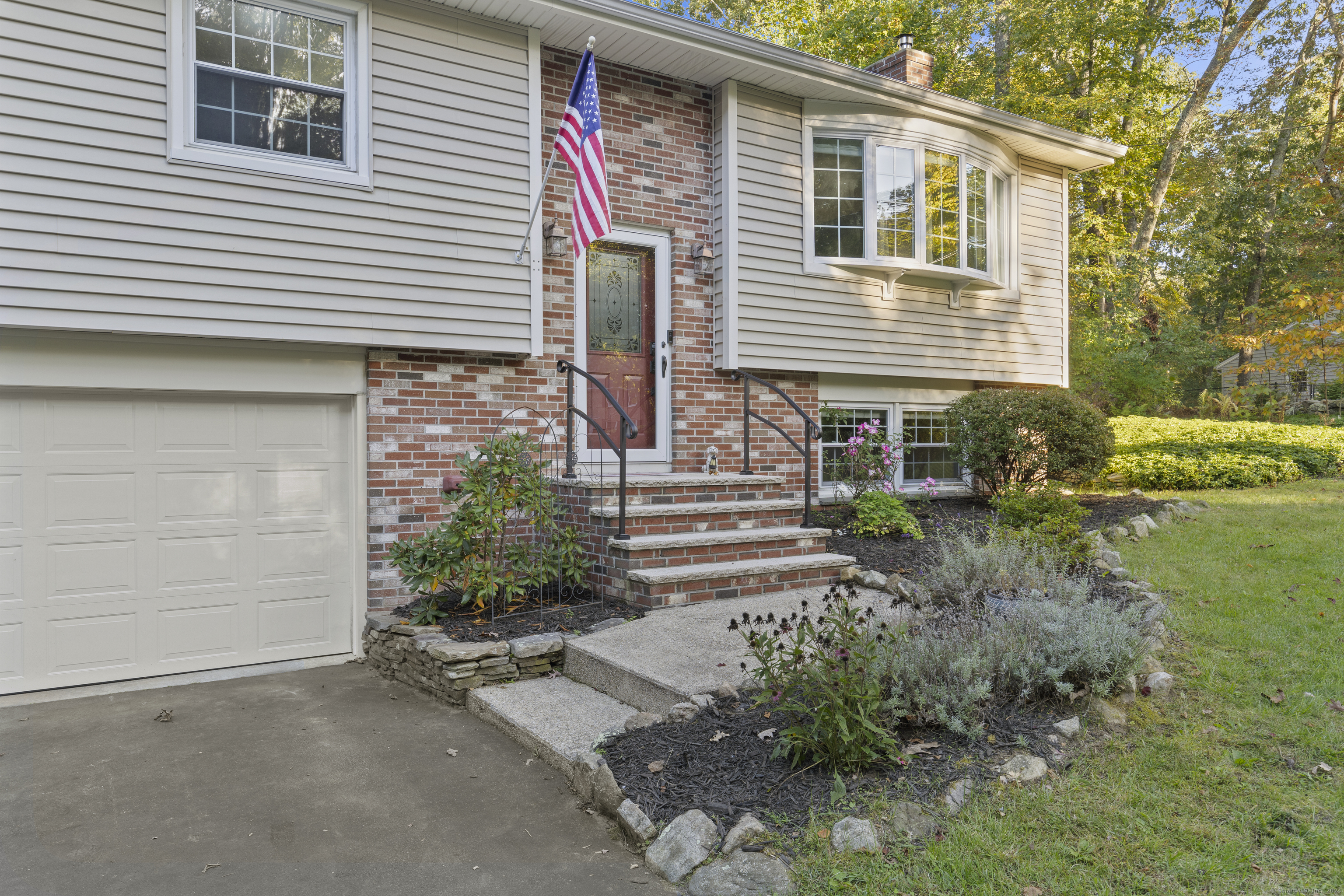 5 Nugget Hill Drive Ledyard CT 06335
