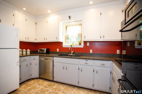 27 Laurel Circle Drive Norwich CT 06360