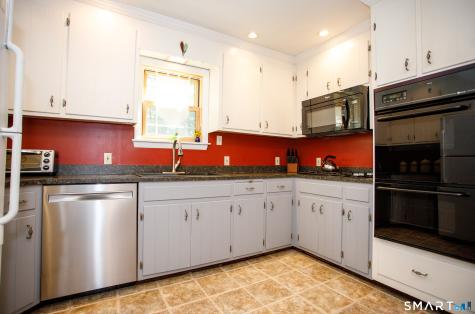 27 Laurel Circle Drive Norwich CT 06360