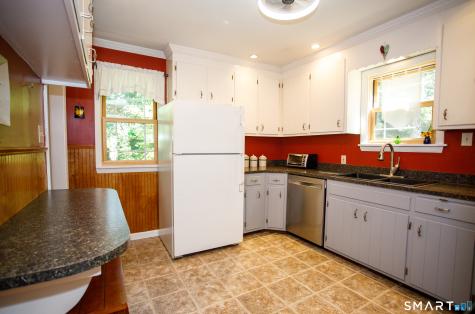 27 Laurel Circle Drive Norwich CT 06360