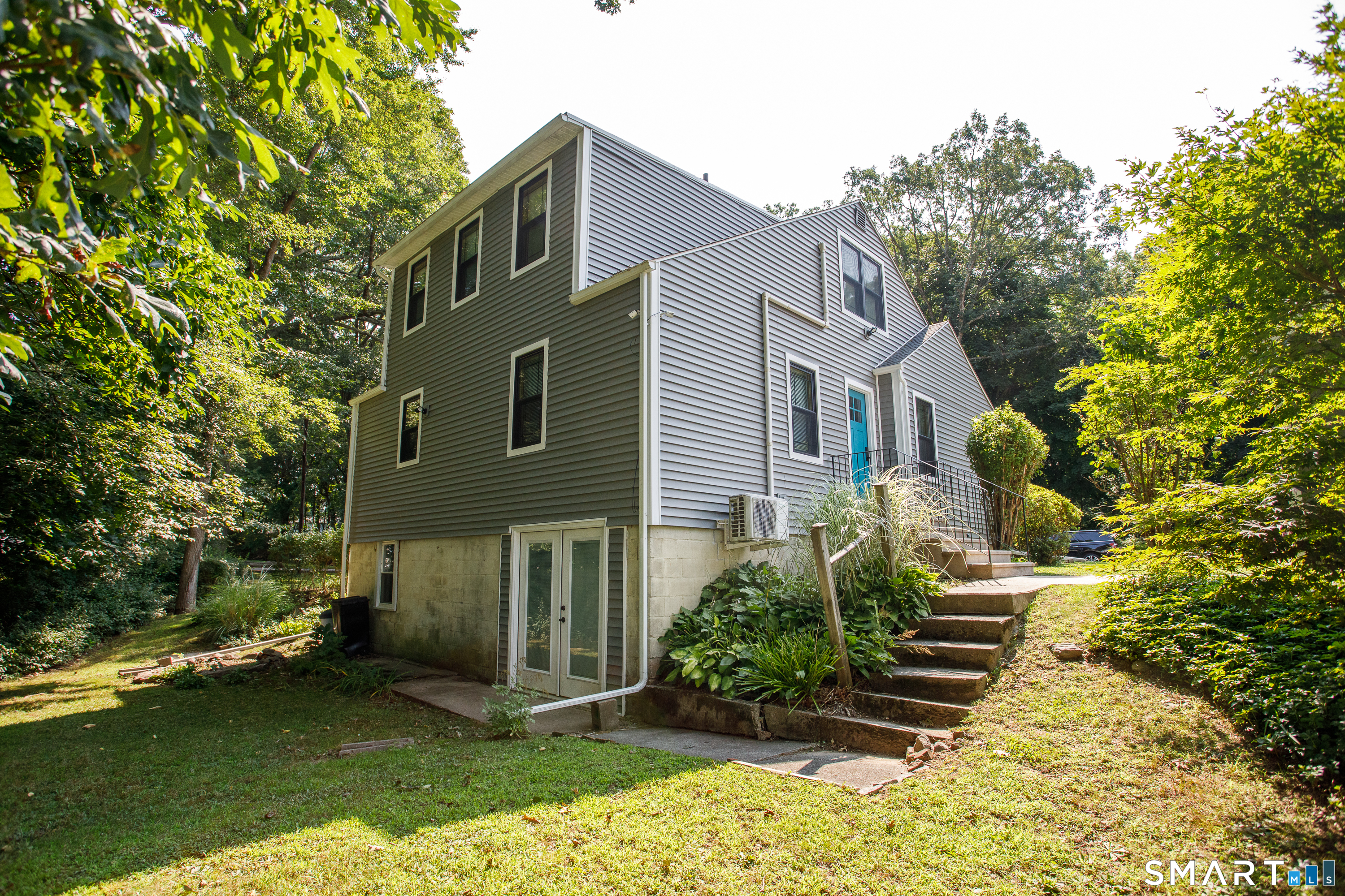 27 Laurel Circle Drive Norwich CT 06360