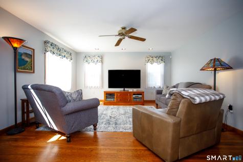 27 Laurel Circle Drive Norwich CT 06360