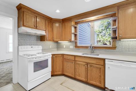 53 Alexander Street Manchester CT 06040