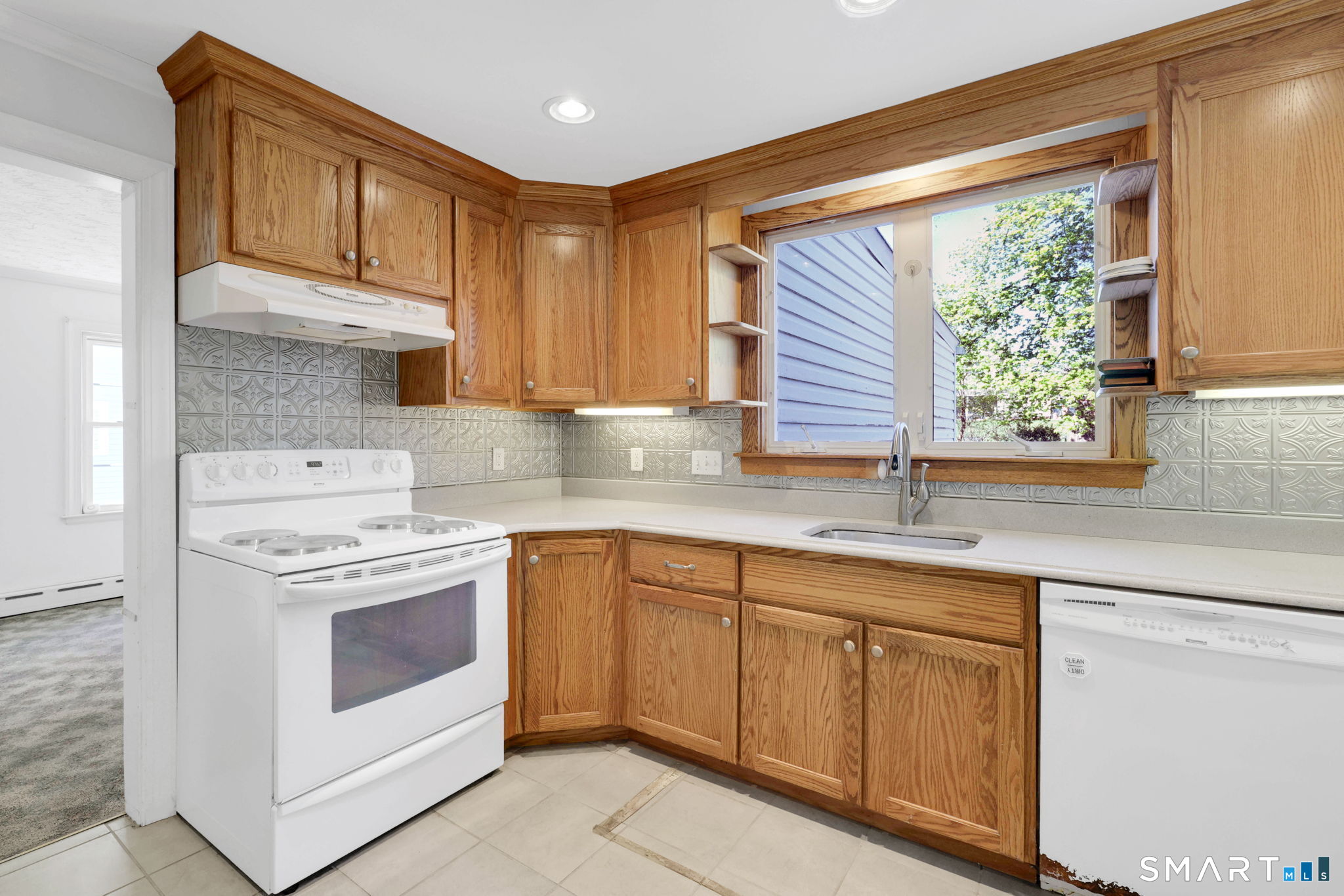 53 Alexander Street Manchester CT 06040