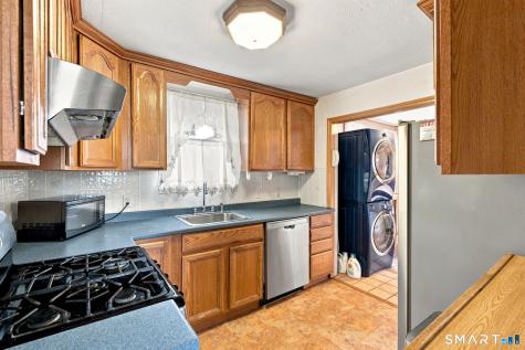 1761 Main Street Newington CT 06111