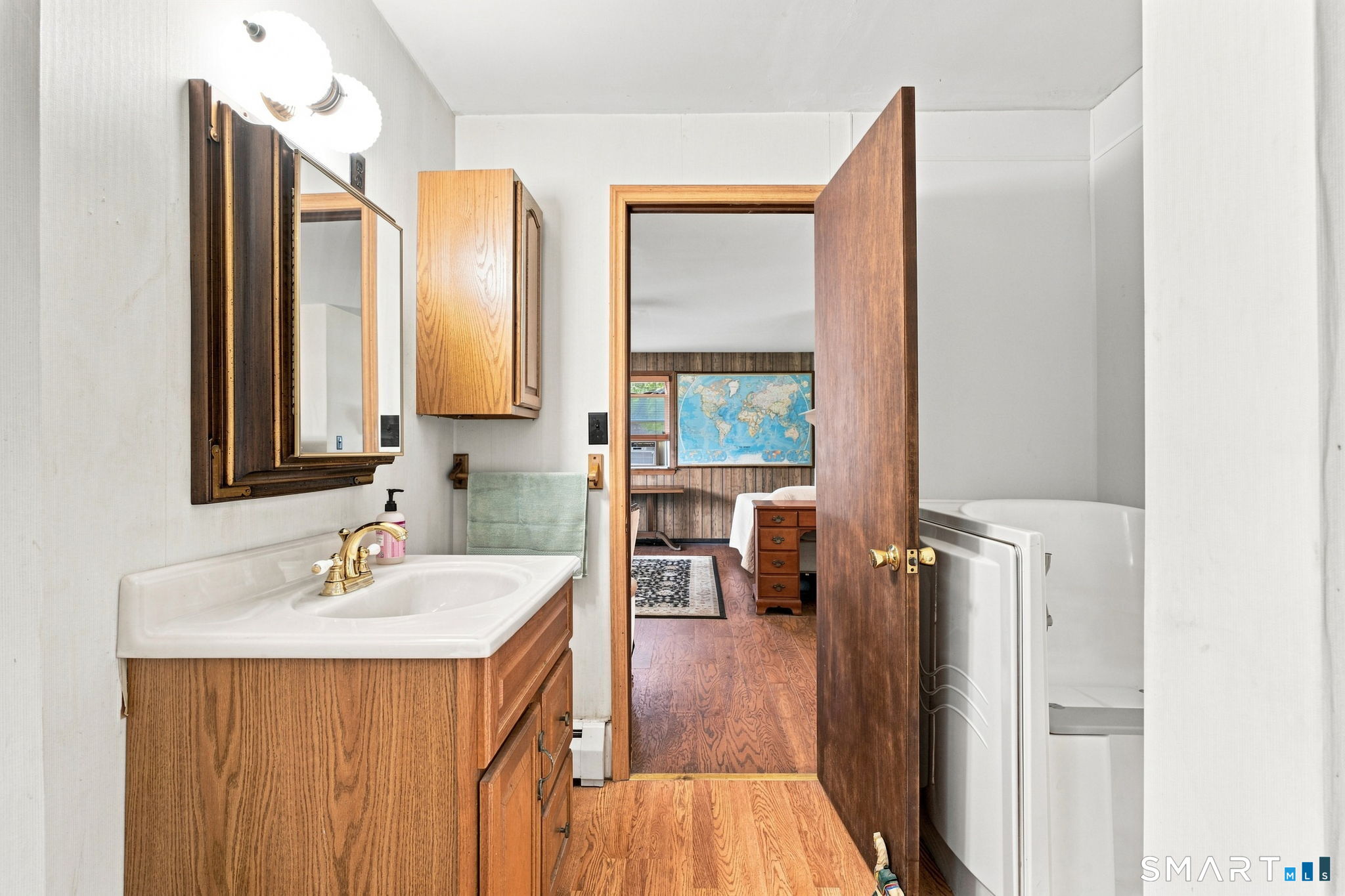 1761 Main Street Newington CT 06111