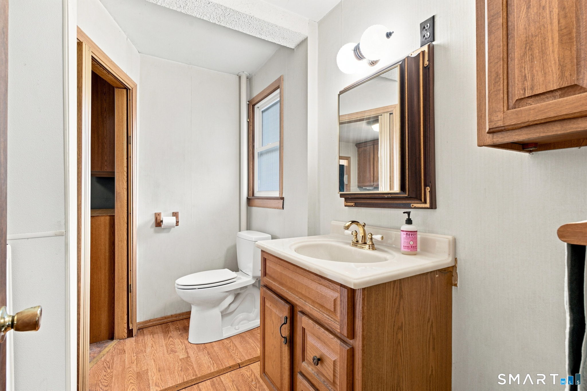 1761 Main Street Newington CT 06111
