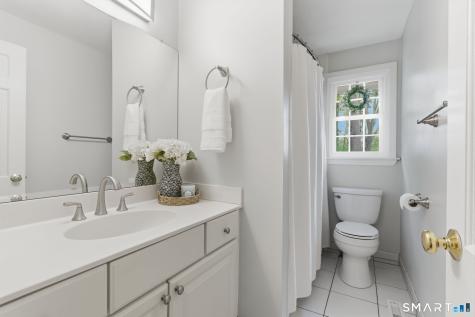 3 Branch Brook Drive Simsbury CT 06070