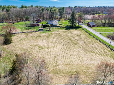 246 Heritage Road Putnam CT 06260