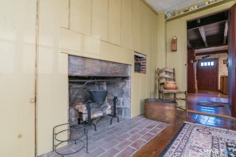 246 Heritage Road Putnam CT 06260