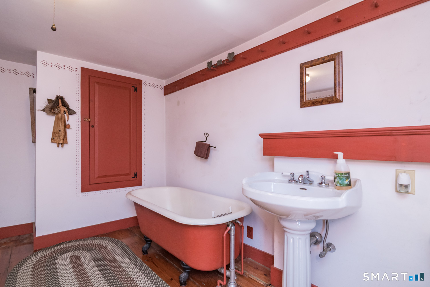 246 Heritage Road Putnam CT 06260