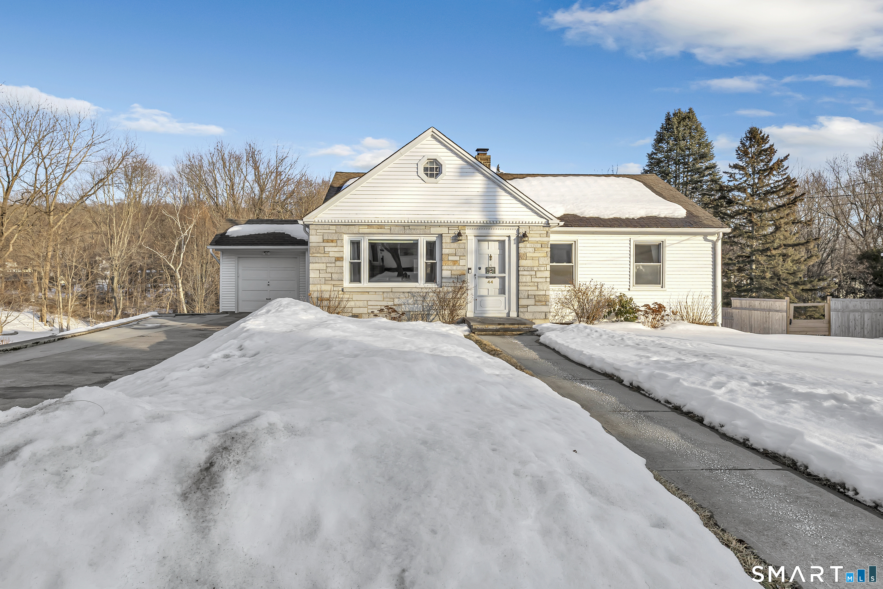 44 Morningside Drive Ansonia CT 06401